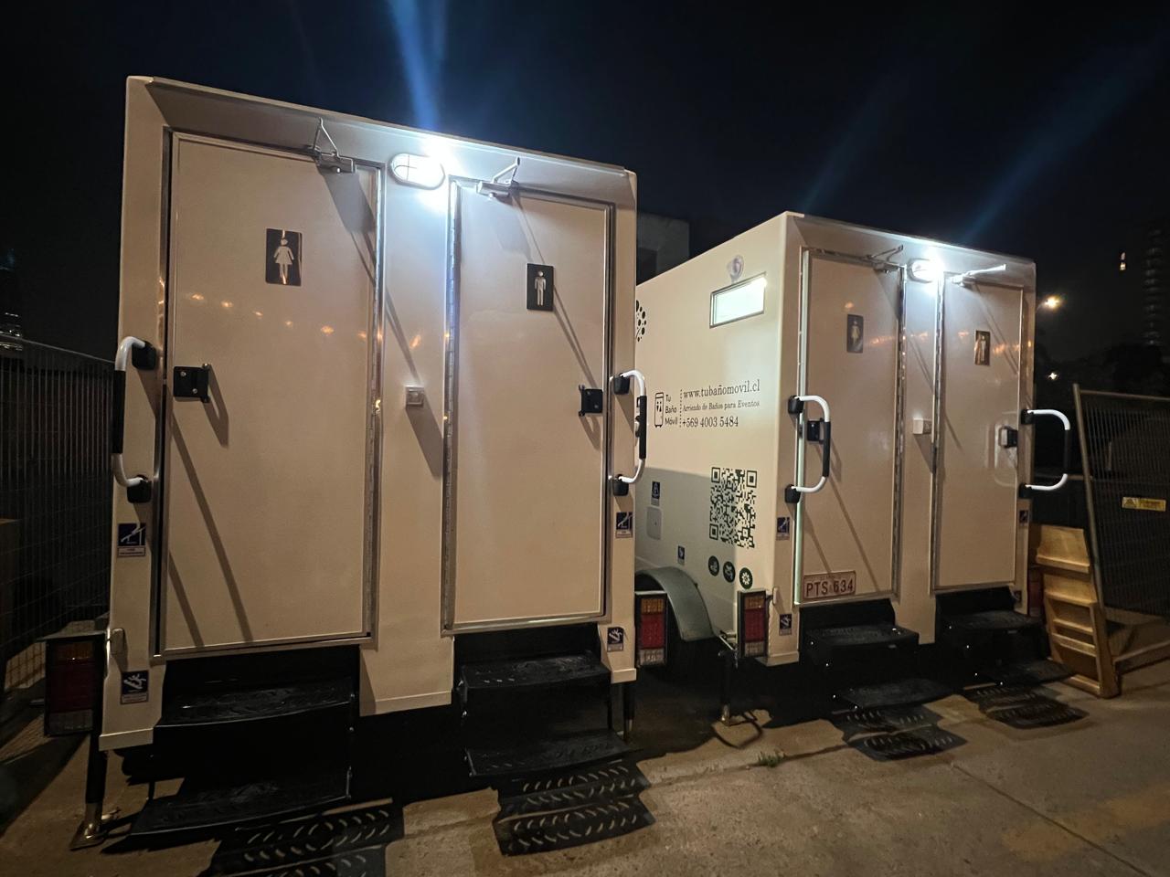 Flota de unidades Baño Premium Classic de noche